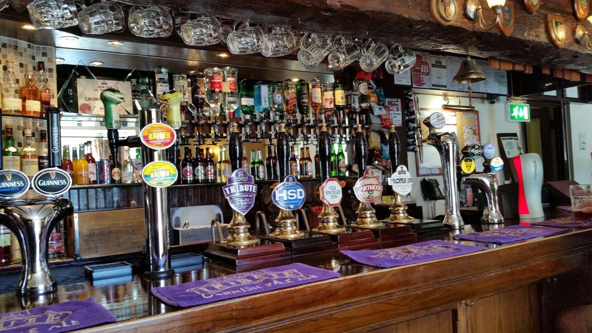 The Cromwell Arms Inn Bovey Tracey Kültér fotó
