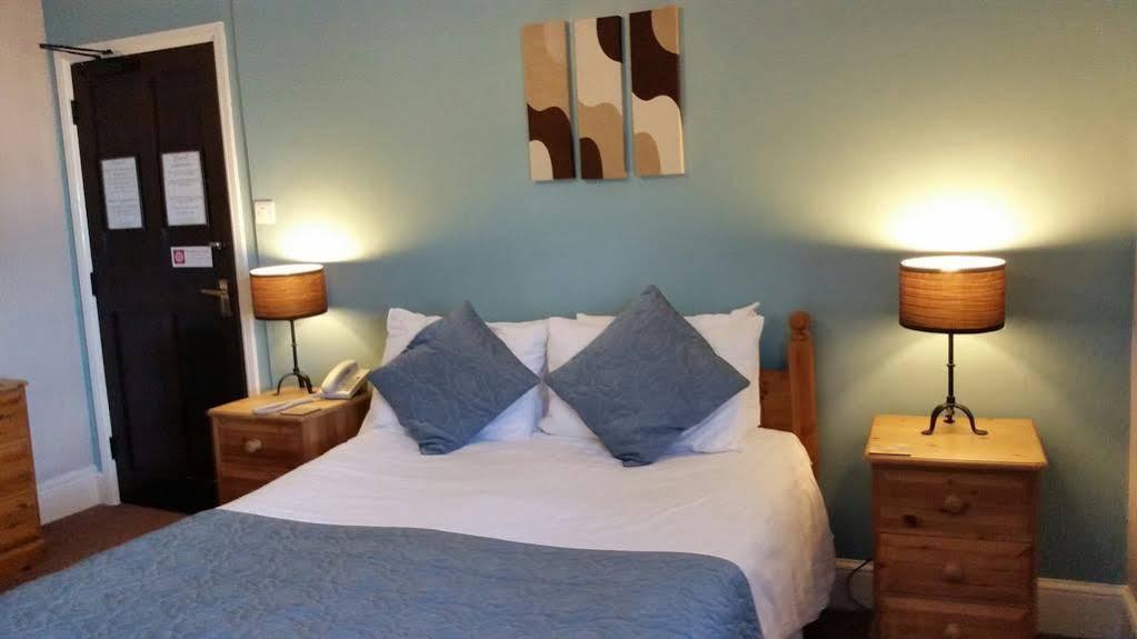 The Cromwell Arms Inn Bovey Tracey Kültér fotó