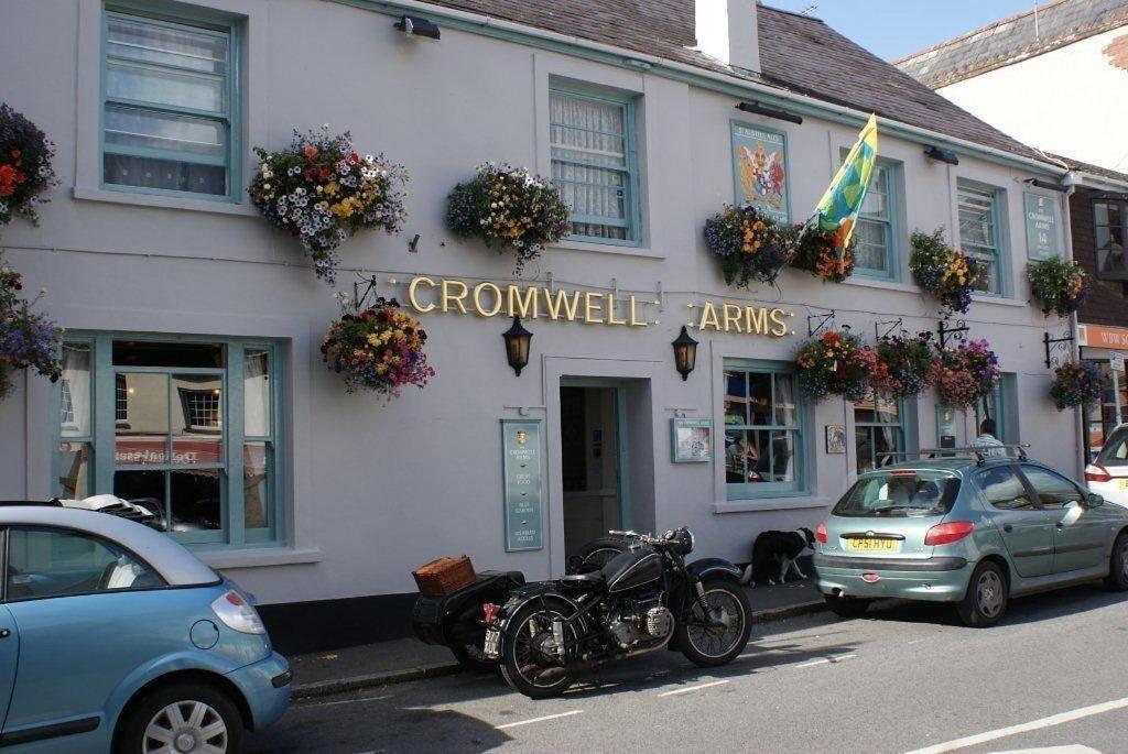 The Cromwell Arms Inn Bovey Tracey Kültér fotó