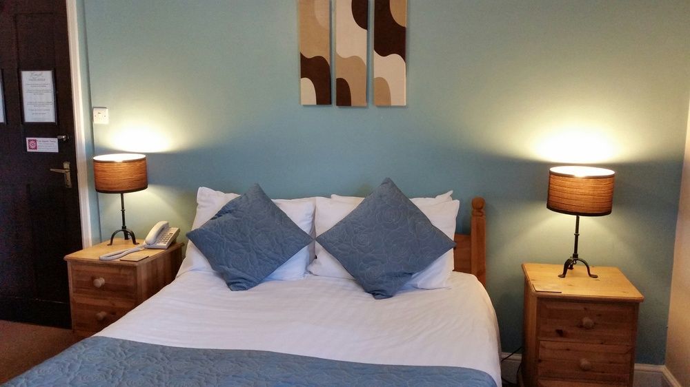 The Cromwell Arms Inn Bovey Tracey Kültér fotó